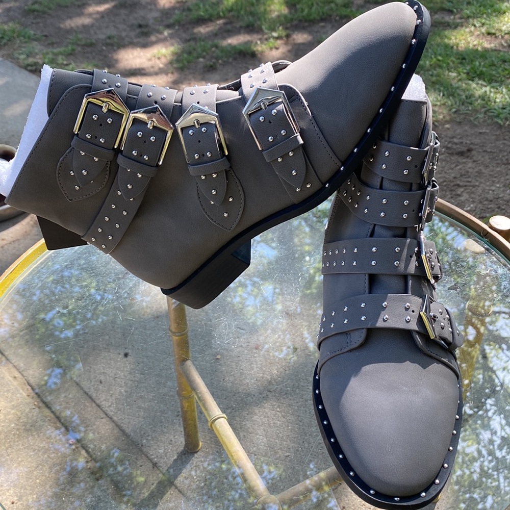 Forever 21 Grey Biker Booties Size 7